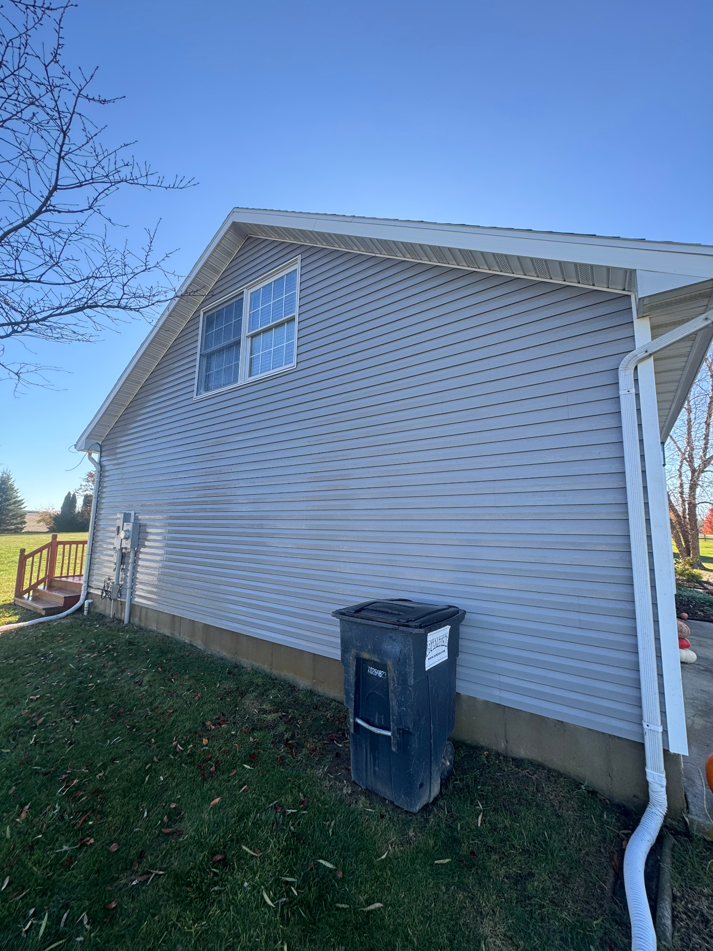 Bright clean vinyl siding after washing